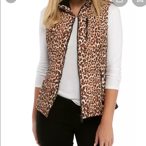 Calvin Klein Leopard Vest - Picture 3 of 3
